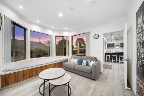 Photo of property in 7 Lamia Place, The Gardens, Auckland, 2105