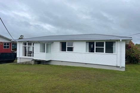 Photo of property in 23 Colwill Road, Massey, Auckland, 0614
