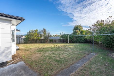 Photo of property in 4 Ross Grove, Paraparaumu, 5032