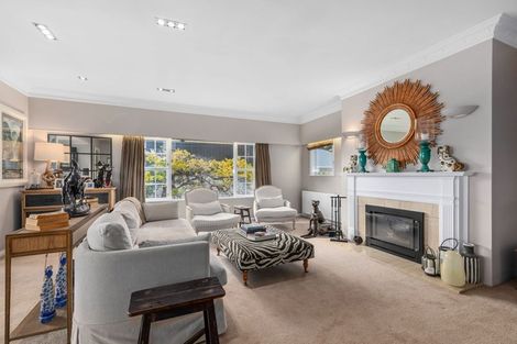 Photo of property in 438 Muritai Road, Eastbourne, Lower Hutt, 5013