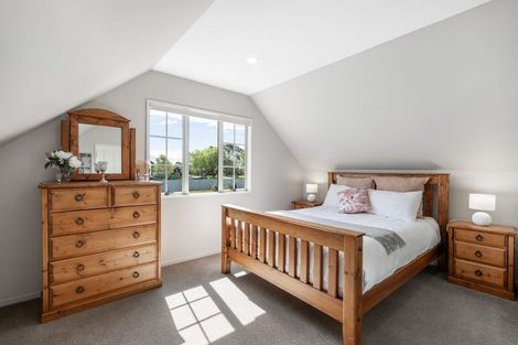 Photo of property in 30 Glasnevin Drive, Casebrook, Christchurch, 8051