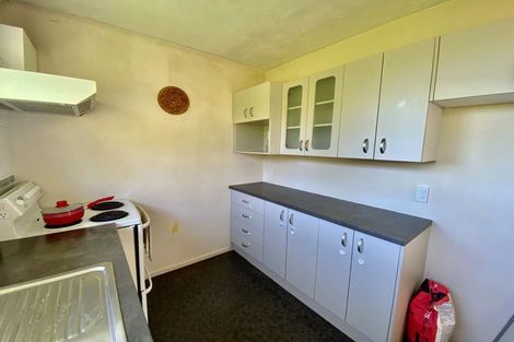 Photo of property in 24 School Road, Te Atatu South, Auckland, 0610