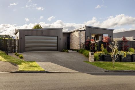 Photo of property in 1 Kiritiana Close, Pyes Pa, Tauranga, 3112