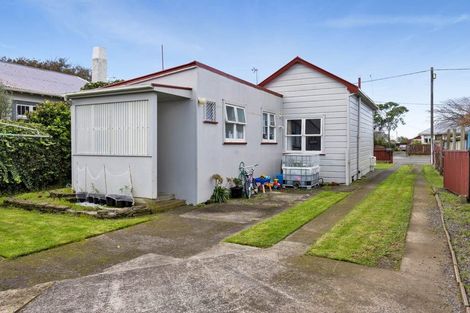 Photo of property in 11 Princes Street, Hawera, 4610