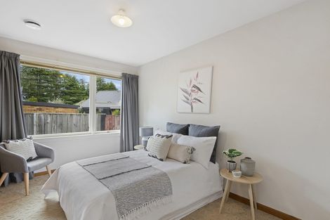 Photo of property in 98 Crofton Road, Harewood, Christchurch, 8051