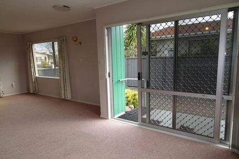 Photo of property in 12 Jeffares Place, Taradale, Napier, 4112