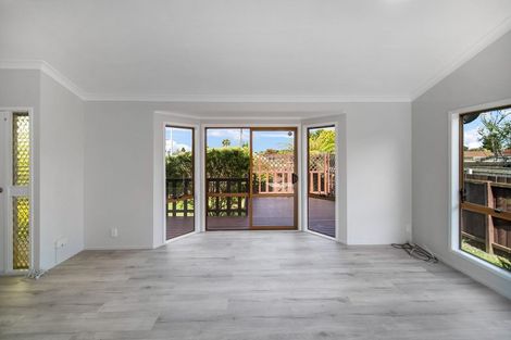 Photo of property in 1/45 Grove Road, Papakura, 2110