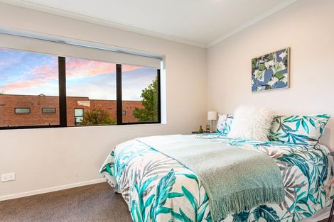 Photo of property in 5/89 Hobsonville Point Road, Hobsonville, Auckland, 0616