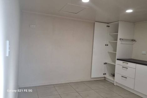 Photo of property in 10 Scenic Drive, Hillpark, Auckland, 2102