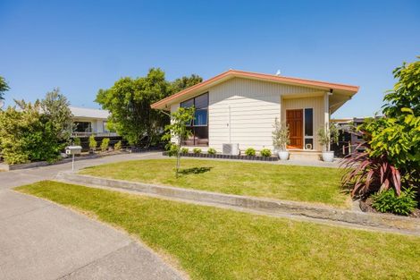 Photo of property in 78 Atherfold Crescent, Greenmeadows, Napier, 4112