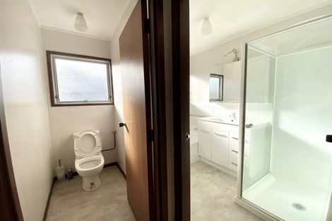 Photo of property in 5 Marlene Avenue, Te Atatu South, Auckland, 0610