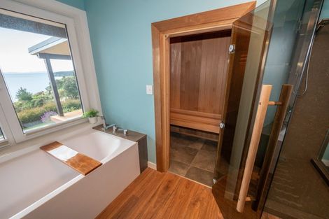 Photo of property in 60 Peninsula Parade, Hihi, Mangonui, 0494