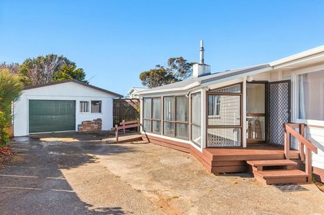 Photo of property in 49 Toru Road, Paraparaumu Beach, Paraparaumu, 5032