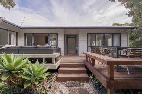 Photo of property in 2 Bagnall Place, Pauanui, Hikuai, 3579