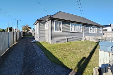 Photo of property in 5 List Street, Welbourn, New Plymouth, 4310