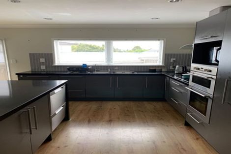 Photo of property in 43 Minaret Drive, Bucklands Beach, Auckland, 2014