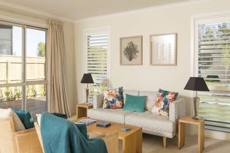 Photo of property in 10 Thoresby Mews, Avonhead, Christchurch, 8042