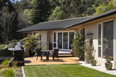 Photo of property in 6 Strathaven Place, Atawhai, Nelson, 7010