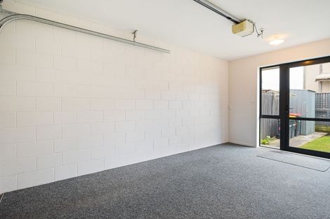 Photo of property in 22 Clinton Lane, Woolston, Christchurch, 8062