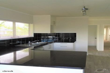 Photo of property in 2 Gordon Paul Place, Tuakau, 2121