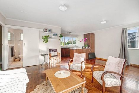 Photo of property in 14a Ocean View Road, Hatfields Beach, Orewa, 0931