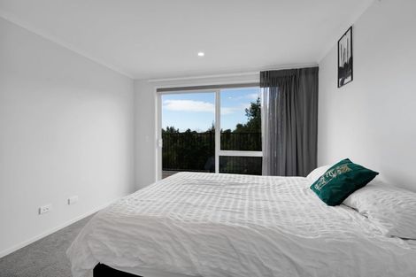 Photo of property in 4 Kakariki Lane, Waiwhakaiho, New Plymouth, 4312