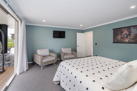 Photo of property in 15 Lady Jocelyn Place, Whitianga, 3510