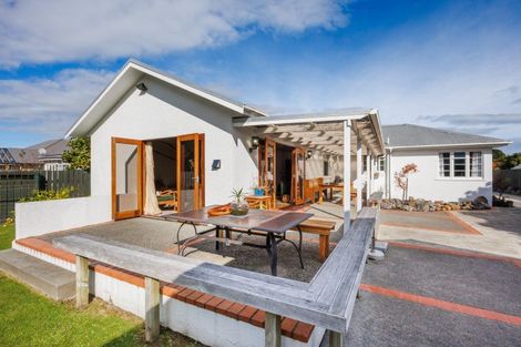 Photo of property in 35 Collingwood Street, Hokowhitu, Palmerston North, 4410