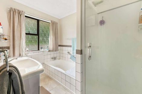 Photo of property in 8 Parkdale Drive, Aramoho, Whanganui, 4500