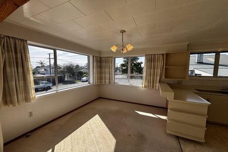 Photo of property in 34 Ngaio Street, Strandon, New Plymouth, 4312