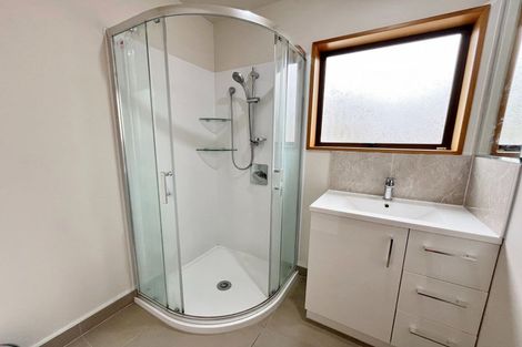 Photo of property in 30a Taylors Avenue, Bryndwr, Christchurch, 8052