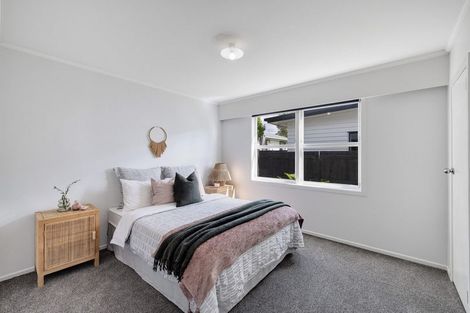 Photo of property in 8a Queen Road, Bellevue, Tauranga, 3110