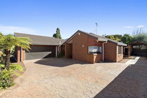 Photo of property in 2/27 Queen Street, Papakura, 2110