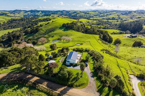 Photo of property in 104 Wearmouth Road, Paparoa, 0571