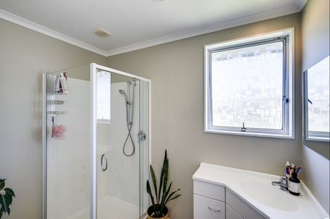 Photo of property in 35 Gilmour Place, Taradale, Napier, 4112