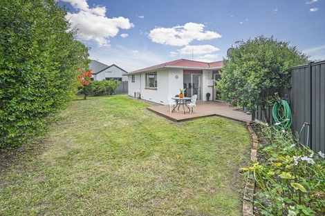 Photo of property in 2/34 Te Aute Road, Havelock North, 4130