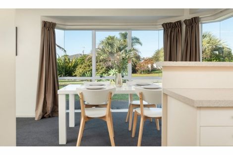 Photo of property in 18 Ocean Crest, Papamoa Beach, Papamoa, 3118