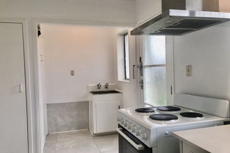 Photo of property in 185 Ti Rakau Drive, Pakuranga Heights, Auckland, 2010