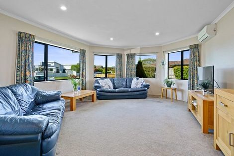 Photo of property in 26 Madison Street, Cambridge, 3434