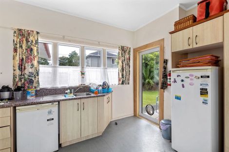 Photo of property in 77 Heretaunga Street, Palmerston North, 4414