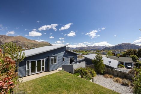Photo of property in 99 Kings Drive, Wanaka, 9305