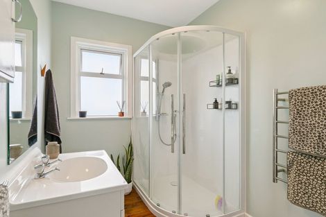 Photo of property in 73 View Road, Houghton Bay, Wellington, 6023