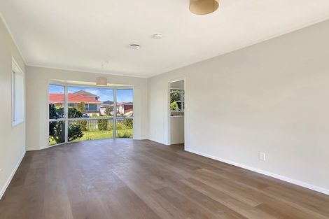 Photo of property in 1/20 Tamaki Bay Drive, Pakuranga, Auckland, 2010