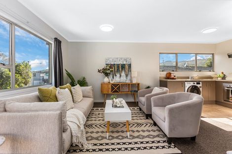 Photo of property in 126u6 Redwood Avenue, Tawa, Wellington, 5028