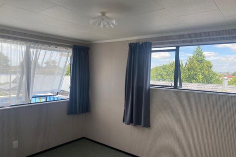 Photo of property in 6 Percy Graham Drive, Tuakau, 2121