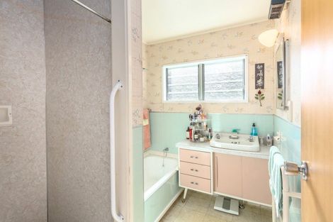 Photo of property in 17 Keir Crescent, Lansdowne, Masterton, 5810