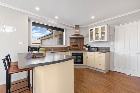 Photo of property in 37 Campion Place, Rolleston, 7614