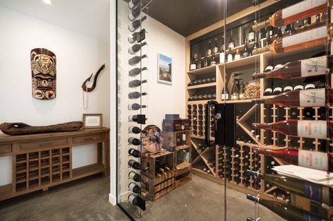 Photo of property in 42 Tui Drive, Mount Creighton, Queenstown, 9371