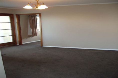 Photo of property in 73 Mills Road, Brooklyn, Wellington, 6021