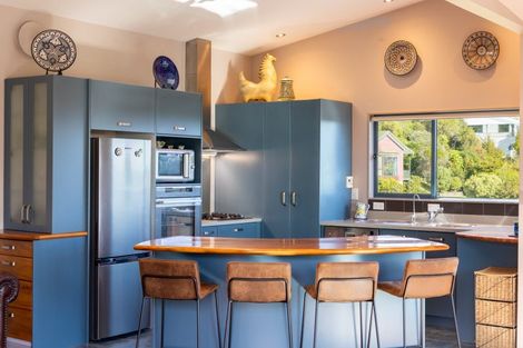 Photo of property in 41a Kotare Street, Waikanae, 5036